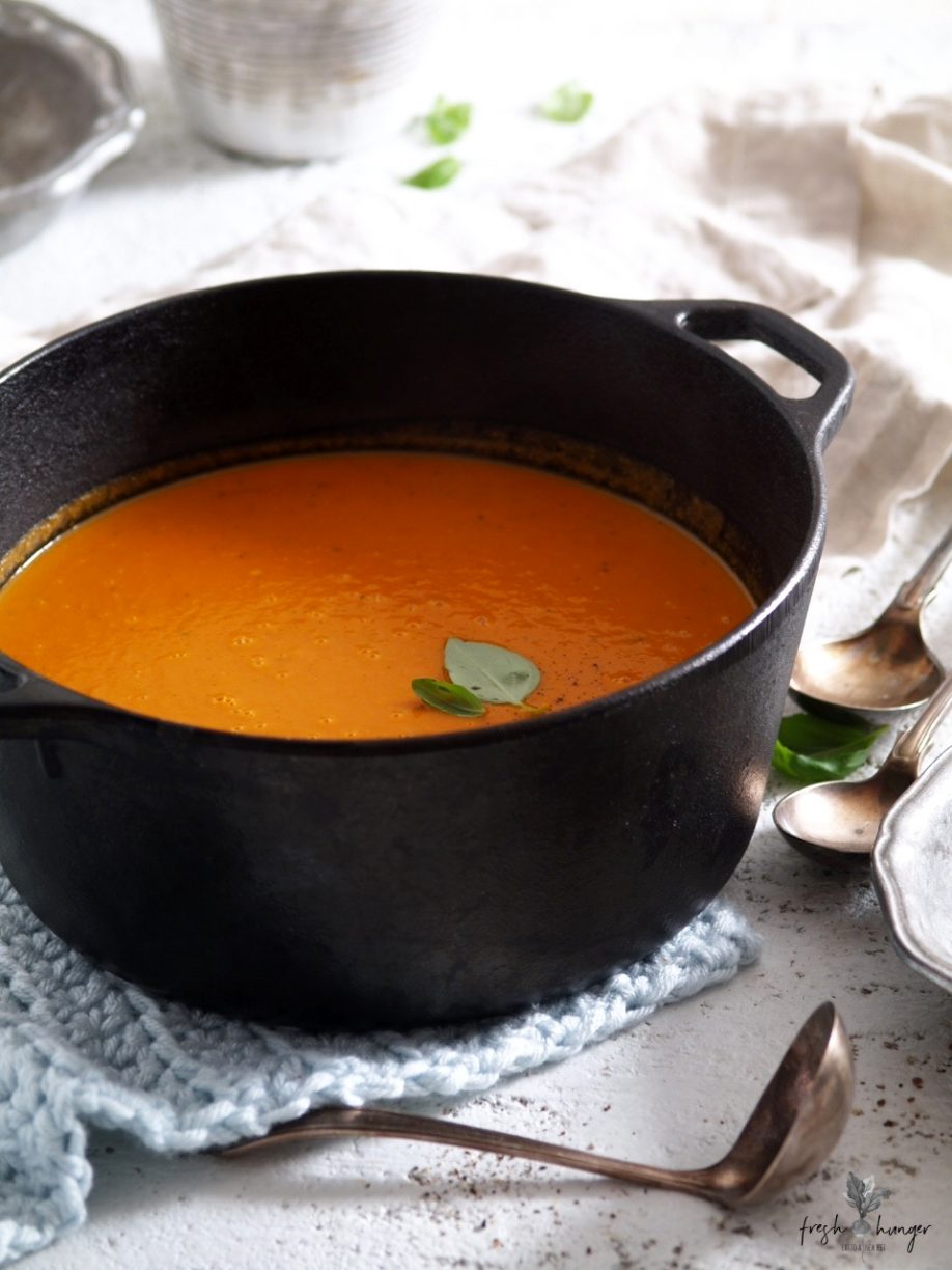 Rich & Creamy Dairy-Free Tomato Soup