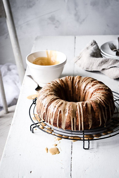 ONE-BOWL BANANA CAKE WITH CARAMEL DRIZZLE